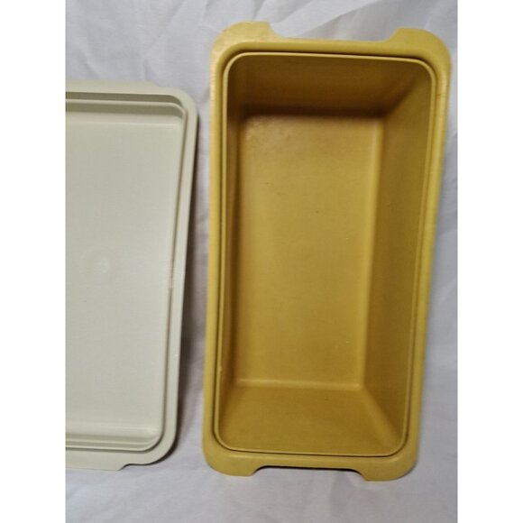 VTG Tupperware Rectangle Bread Box 171  with Lid Base 172 Harvest Gold Retro - Picture 4 of 9